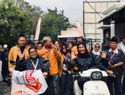 Ita – Zuli Berangkat Ambil Nomor Undian Pakai Vespa ke KPU Nganjuk, Beruntung Dapat Nomor 2