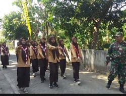 Membentuk Sikap Dan Mental Yang Baik Babinsa Koramil 06 Kertosono Berikan Materi PBB Bagi Siswa.