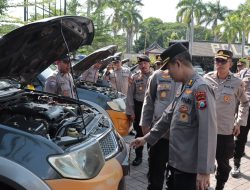 Polres Nganjuk Bersama Rolog Polda Jatim Lakukan Pengecekan Kesiapan Kendaraan Dinas dan Alat material khusus