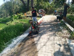 Babinsa Koramil 0810/15 Rejoso dampingi Kegiatan Pompanisasi di Desa Binaan