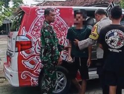 Kerap Mengganggu Pemuda ODGJ Di Ngeronggot Dievakuasi ke Rumah Sakit Menur Surabaya
