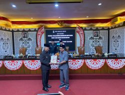 DPRD Nganjuk Menyerahkan 6 Raperda Inisiatif Kepada Pj Bupati Nganjuk