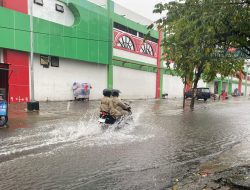 Banjir di Pasar Kertosono Mulai Berkurang Berkat Perbaikan Irigasi