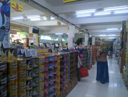 Swalayan Prima Nganjuk Sudah Jual Jajanan Lebaran, Pelanggan: “Bisa Merencanakan Belanja Lebih Awal”