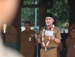 Pimpin Apel Perdana Di Halaman Pemkab Mojokerto, Gus Barra Sampaikan 4 Sektor Pembangunan Prioritas