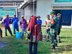 Babinsa Dampingi PPL Berikan Penyuluhan Penanggulangan Serangan Hama Pada Tanaman Padi