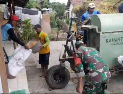 Demi Lancarnya Bulog Serap Gabah Babinsa Koramil Ngronggot Terus Dampingi Petani
