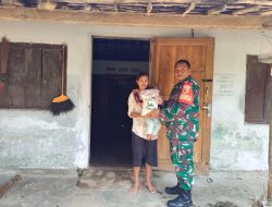 Babinsa Koramil 0810/12 Pace Salurkan Zakat Fitrah Anggota Kodim 0810/Nganjuk