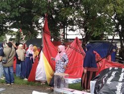 Tenda Pedagang di Pameran UMKM Hari Jadi Nganjuk Porak Poranda Ditiup Angin Kencang