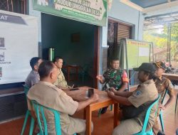 Jalin Sinergitas Babinsa Koramil Rejoso Melaksanakan Komsos Dengan Staf Pemerintahan Desa
