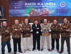 Bupati Nganjuk Pimpin Konsolidasi Alumni Unesa untuk Kemajuan Pendidikan