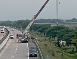Kecelakaan Beruntun di Tol Kertosono-Caruban, Tiga Penumpang Bus Luka Ringan