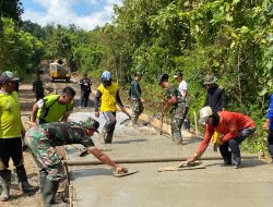 Panas Terik Matahari Tak Menghalangi Tim Satgas TMMD 124 Untuk Kebut Pengecoran