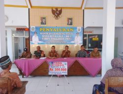 Babinsa Koramil 0810/01 Nganjuk, Kawal Penyerahan Bantuan Langsung Tunai Untuk Warga Di Desa Binaanya