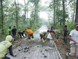 Pengecoran Jalan Rabat Beton TMMD 124 Kodim Nanjuk di Sumbermiri Hampir Rampung, Sudah Menyisakan 150 Meter