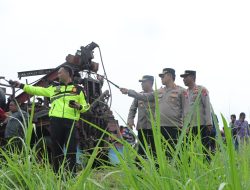 Kapolres Nganjuk Pimpin Evakuasi Langsung Kecelakaan Tunggal di Bagor