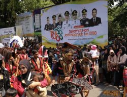 Ribuan Seniman Se Kabupaten Nganjuk Unjuk Gigi di Parade dan Gebyar Jaranan Hari Jadi