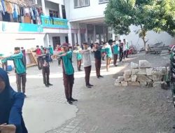 Jaga Kebugaran Tubuh Babinsa Bersama Para Siswa MTs Miftahul Ula Laksanakan Senam