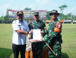 Dandim Dan Bupati Nganjuk Serah Terima Naskah Hasil TMMD 124 Kodim NganjukTahun 2025