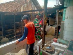 Kerja Bakti Pembangunan Rumah di Lingkungan Dipan Utara, Kelurahan Tanjunganom