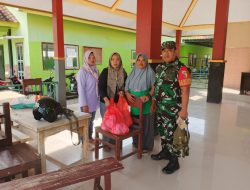 Babinsa Mendampingi serta Memantau Distribusi MBG untuk para Bumil Lansia di Desa Balongpacul
