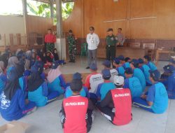 Anggota Koramil 0810/19 Jatikalen bersama polsek Jatikalen.Melakasanakan Pelatihan Paskibraka Tingkat Kecamatan Di Wilayah Binaan