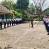 Babinsa Koramil 0810/19 Jatikalen Melaksanakan Kegiatan Pembekalan LDKS Bagi Siswa-Siswi SMP 1 Jatikalen