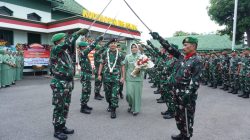 Tradisi Pelepasan Pejabat Lama Dandim 0810/Nganjuk Diwarnai Rasa Haru.