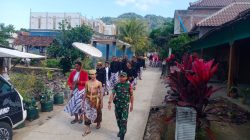 Babinsa 0810/15 Rejoso Hadiri Kirab Budaya Grebeg Suro di Wilayah Binaan