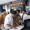 Begini Solusi Biar Warga Tidak Antre KTP Dari Subuh, Tapi Dibatasi 150 Keping Saja Perhari 