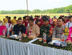 Forpimcam Lengkong Hadiri Giat Farmer Field Day (FFD) Tematik Padi Organik di Desa Prayungan