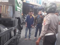 Pelajar di Lamongan Terlindas Truk Trailer Saat Berangkat Sekolah