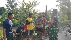 Babinsa Desa Tempuran Koramil 0810/20 Ngluyu melaks Komsos dgn warga Binaannya