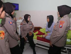 Polwan Polres Nganjuk Anjangsana ke Purna Polri, Wujud Hormat di Hari Jadi ke-77