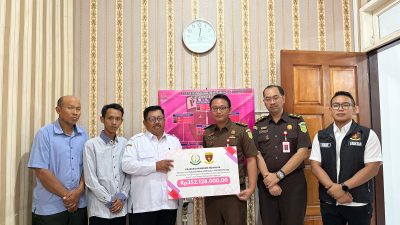Kembalikan Kerugian Negara Ratusan Juta, Kejaksaan Nganjuk Serahkan Uang Korupsi Dana Desa ke Kas Desa Banarankulon