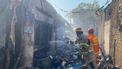 Rumah Warga Nganjuk Terbakar Diduga Akibat ODGJ Bakar Sampah