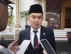 Distribusi Seragam Gratis Pelajar Kota Blitar Tersendat, Terkendala Penyesuaian Anggaran