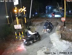 Dua Motor Raib Digondol Maling di Pucuk Lamongan, Aksi Terekam CCTV