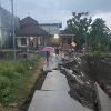 Jalan Baru di Jombang Ambles, Akses Utama Warga Terputus