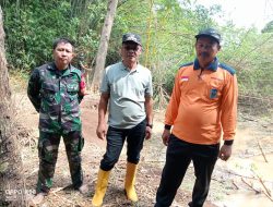 Gotong Royong Tanggap Darurat Nganjuk TNI, Polri, dan Warga Bersibaku Bersihkan Sumbatan Kali Widas