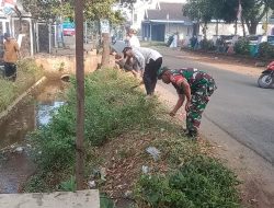 Babinsa Loceret Ajak Warga Tanjungrejo Perkuat Budaya Gotong Royong