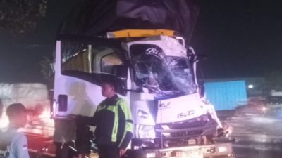 Tragis, Truk Isuzu Tabrak Truk Boks Mogok di Jombang: Satu Tewas di Tempat