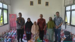 PT. GFT Indonesia Investment Bagikan Ratusan Paket Sembako, Wujud Kepedulian kepada Warga Geneng Ngawi