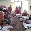 Wujudkan Balita Sehat, Babinsa Koramil 0810/03 Loceret Dampingi Pelaksanaan Posyandu Balita di Desa Binaan