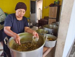 Kelo Kuning Ikan Keting Bertelur, Kuliner Unik yang Jadi Andalan Warung Mak Yah Lamongan