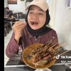Ada Sate Gajah Nganjuk! Sensasi Sate Ayam Jumbo yang Bikin Kalap!