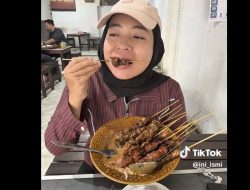 Ada Sate Gajah Nganjuk! Sensasi Sate Ayam Jumbo yang Bikin Kalap!