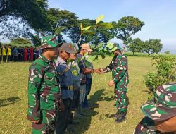 TNI dan Warga Tanam 1.500 Pohon di Kediri, Wujud Kepedulian Lingkungan