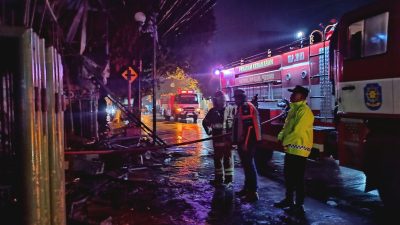 Toko Material di Pare Dilalap Api, Kerugian Ditaksir Miliaran Rupiah