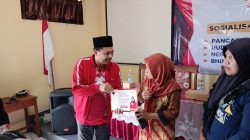 Wujudkan Keadilan Pendidikan, Ketua DPRD Nganjuk Dampingi Anggota DPR RI Salurkan PIP di Bagor